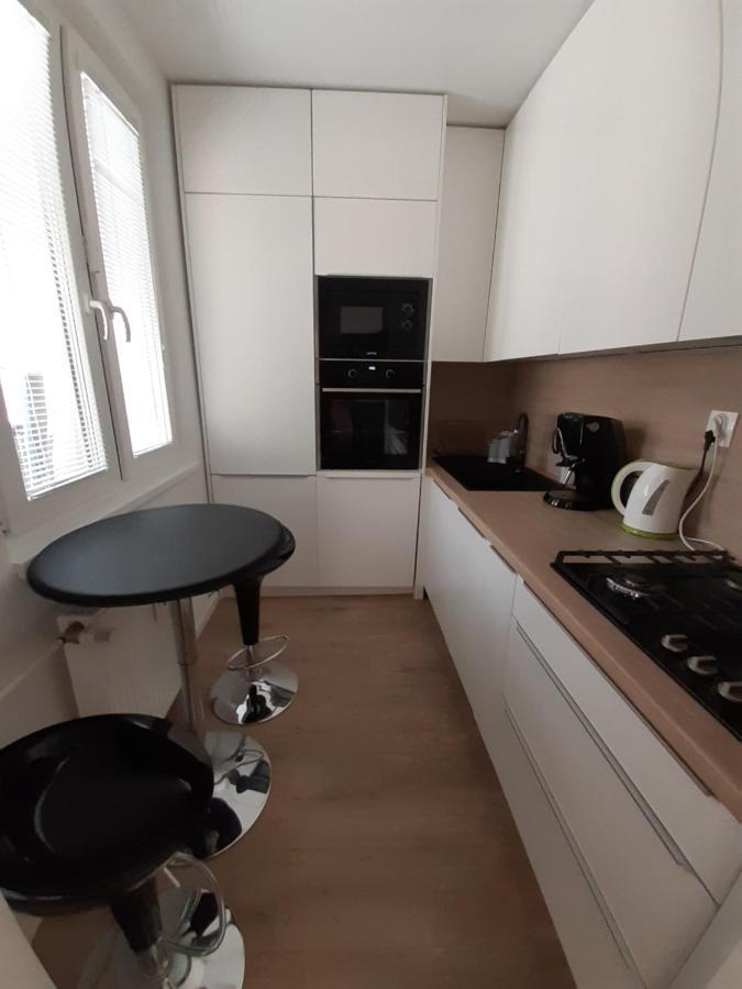 Apartment Klimka With Balcony, Free Wifi And Free Parking ブラチスラヴァ エクステリア 写真