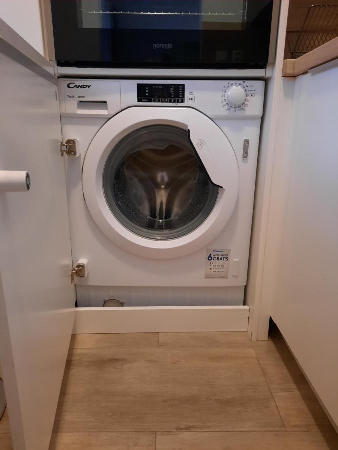 Apartment Klimka With Balcony, Free Wifi And Free Parking ブラチスラヴァ エクステリア 写真