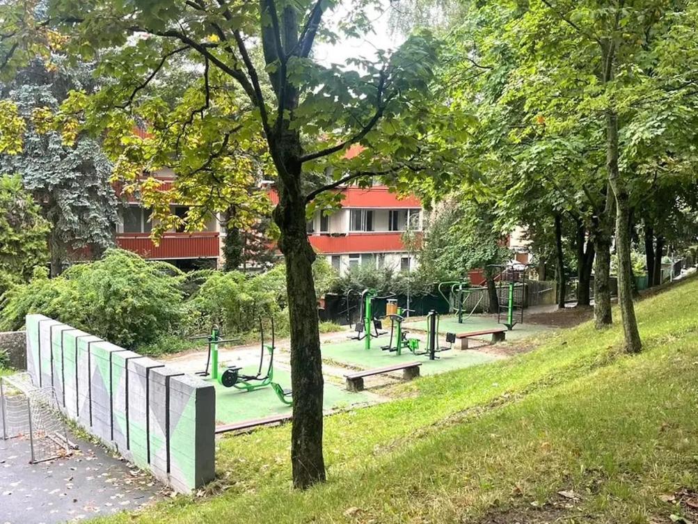 Apartment Klimka With Balcony, Free Wifi And Free Parking ブラチスラヴァ エクステリア 写真